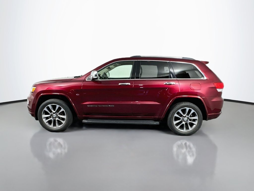 Used 2018 Jeep Grand Cherokee Overland AWD/4WD image 3