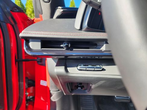 New 2025 Chevrolet Corvette Z06 image 21