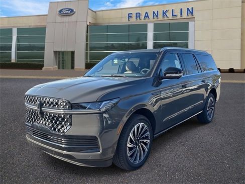 New 2026 Lincoln Navigator L Black Label image 3