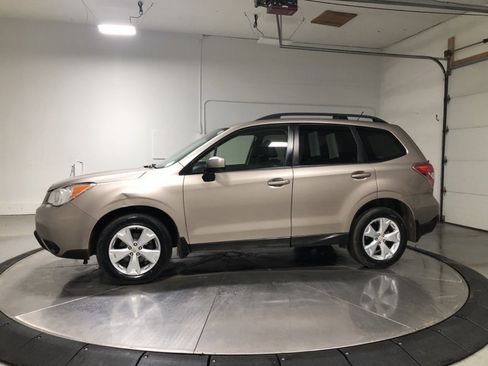 Used 2015 Subaru Forester 2.5i Premium w/ All-Weather Package image 4