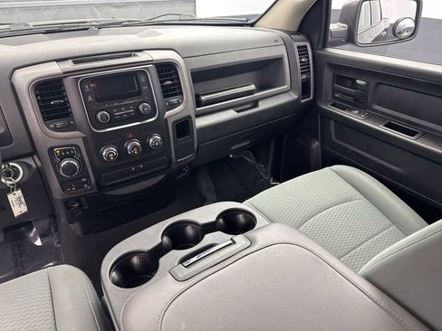 Used 2017 RAM 1500 ST w/ SXT Appearance Group AWD/4WD image 10