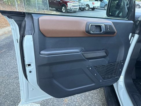 Used 2024 Ford Bronco Outer Banks image 10