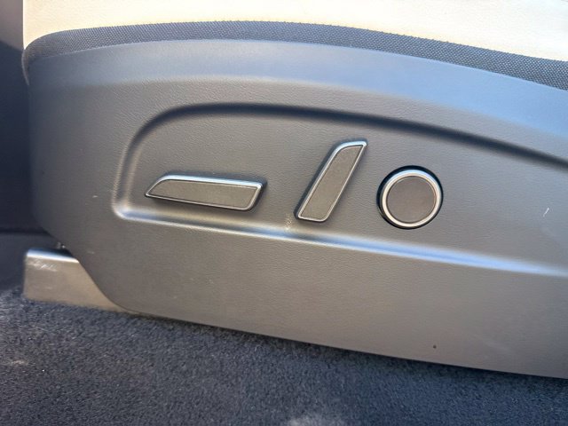 Used 2026 Tesla Model Y Long Range AWD/4WD image 14