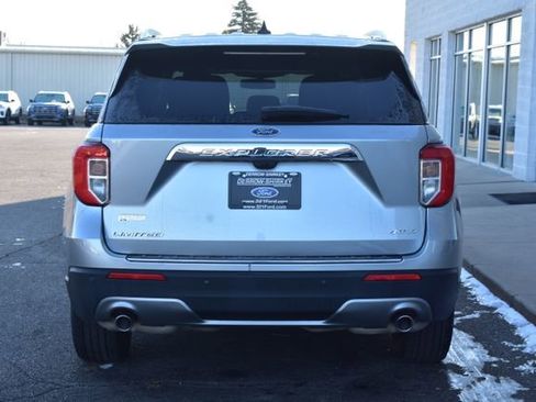 Used 2024 Ford Explorer Limited image 5