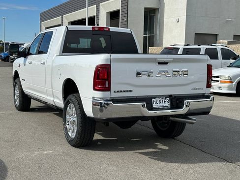 New 2026 RAM 3500 Laramie AWD/4WD image 4