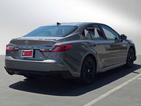 Certified 2025 Toyota Camry SE FWD image 3