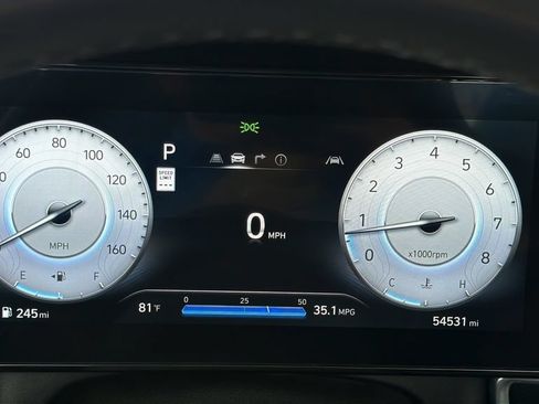 Used 2025 Hyundai Elantra Limited FWD image 39