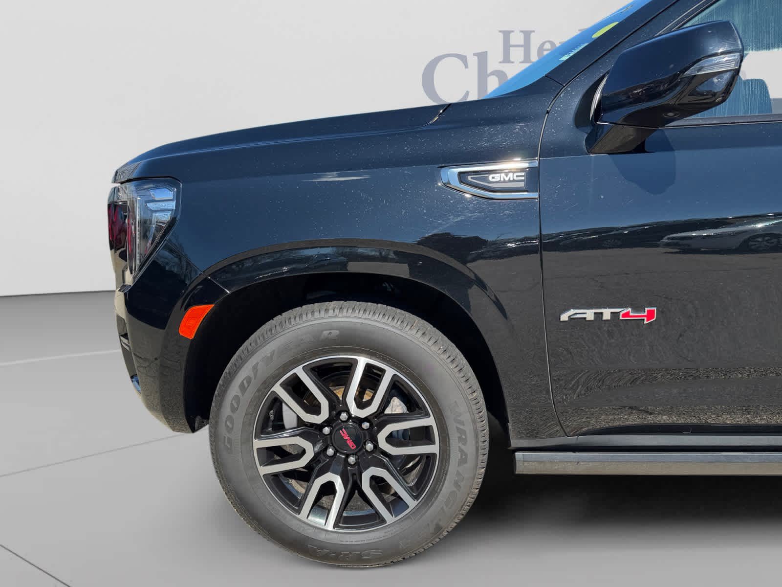 Used 2023 GMC Yukon AT4 w/ AT4 Premium Package AWD/4WD image 39
