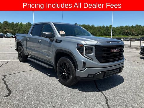 Used 2025 GMC Sierra 1500 Elevation AWD/4WD image 3