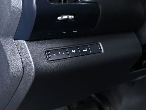 Used 2025 Nissan Pathfinder SV image 20