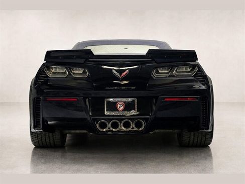 Used 2019 Chevrolet Corvette Z06 RWD image 12
