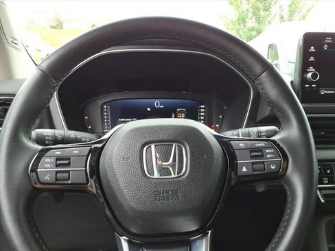 Used 2023 Honda Pilot Elite image 19