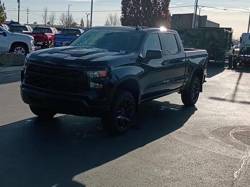 New 2026 Chevrolet Silverado 1500 Custom Trail Boss w/ Dark Appearance Package image 1