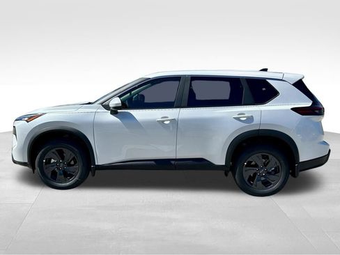 New 2026 Nissan Rogue SV FWD image 9