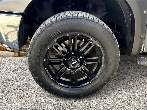 Used 2011 Toyota Tundra Grade image 9