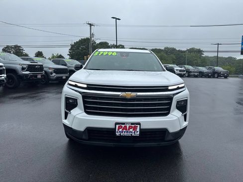 Used 2025 Chevrolet Traverse LT AWD/4WD image 11