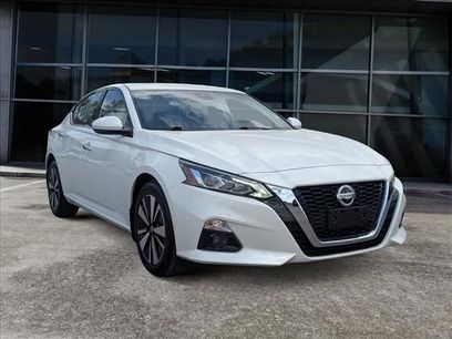 Used 2022 Nissan Altima 2.5 SL