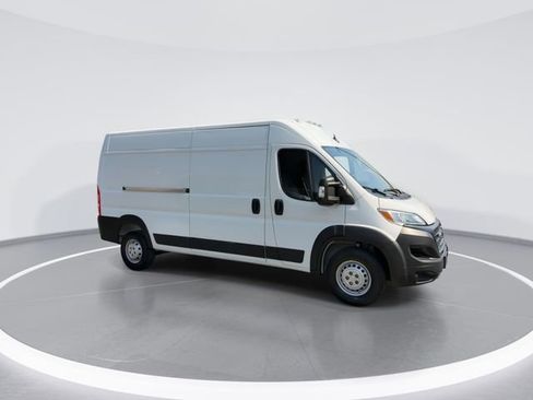 Used 2023 RAM ProMaster 2500 image 2