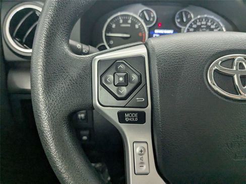 Used 2017 Toyota Tundra SR5 w/ SR5 Upgrade Package AWD/4WD image 16