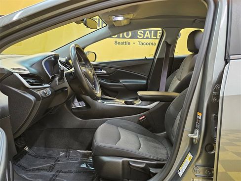 Used 2016 Chevrolet Volt LT image 20