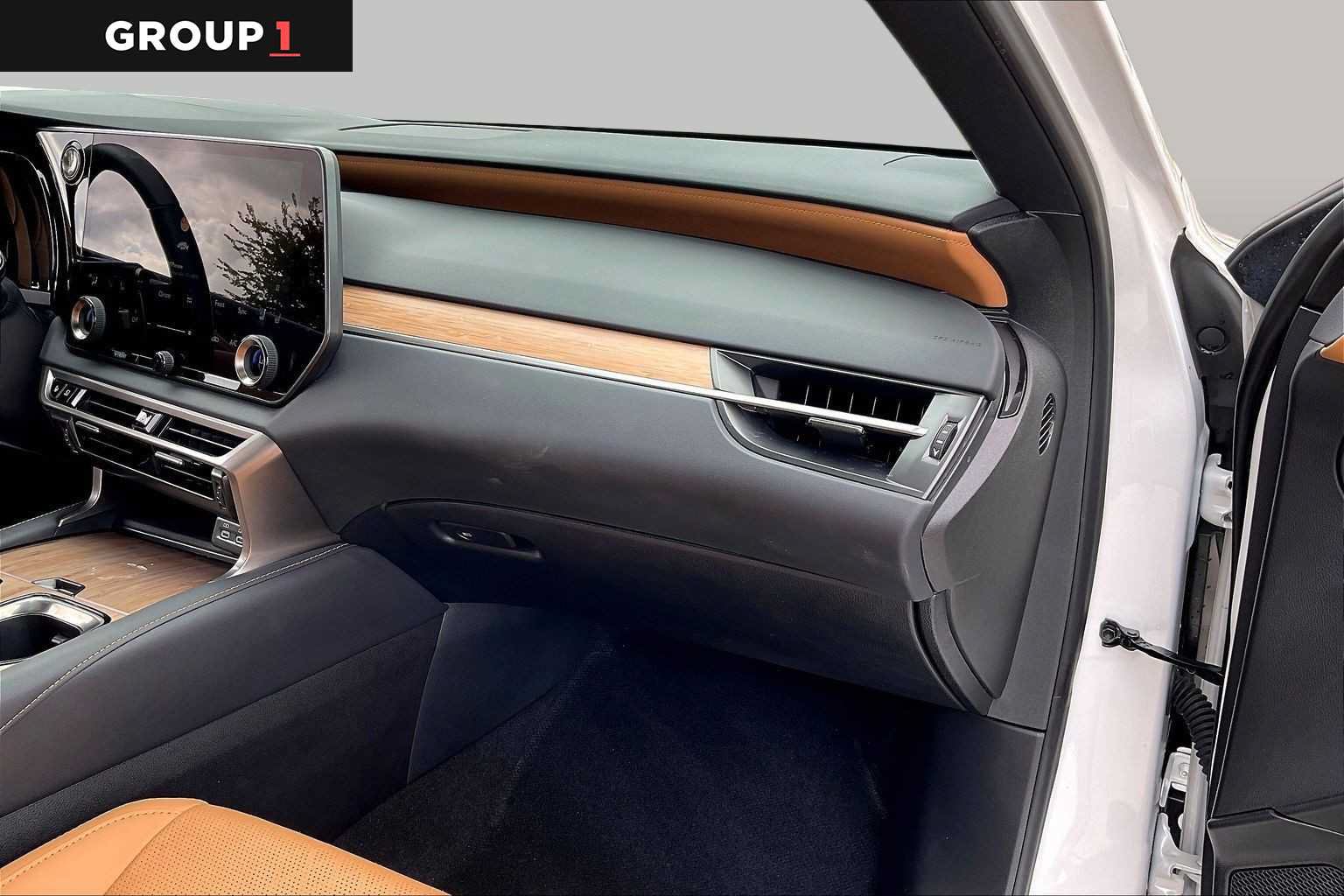 Used 2025 Lexus RX 350 Premium Plus w/ Convenience Package FWD image 16