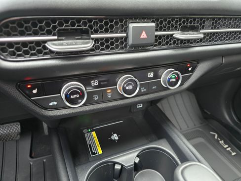 Certified 2024 Honda HR-V EX-L image 31