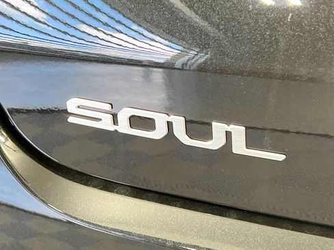 New 2025 Kia Soul S image 33