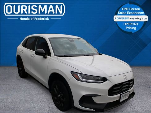 Used 2023 Honda HR-V Sport image 1