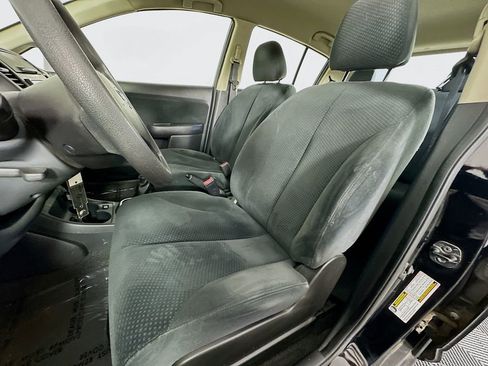 Used 2011 Nissan Versa 1.8 S FWD image 19