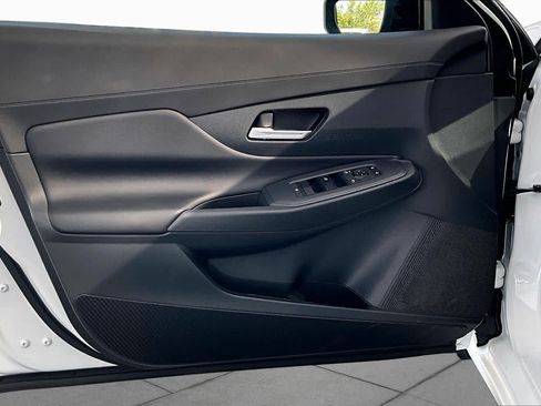 New 2026 Nissan Sentra SV w/ SV Convenience Package FWD image 10