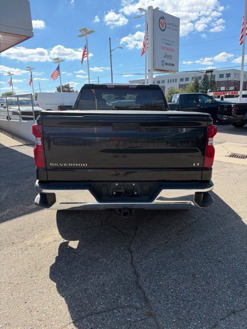 Used 2021 Chevrolet Silverado 1500 LT AWD/4WD image 6