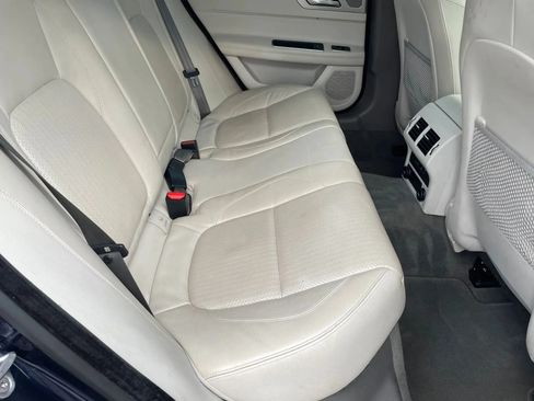 Used 2016 Jaguar XF Prestige RWD image 17