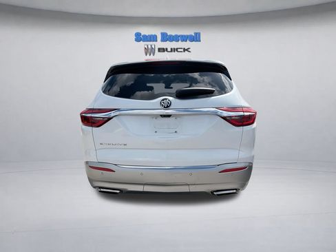 Used 2017 Buick Enclave Leather AWD/4WD image 9