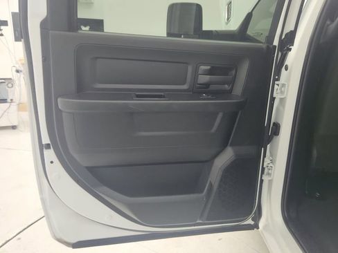 Used 2024 RAM 3500 Tradesman w/ Chrome Appearance Group image 21