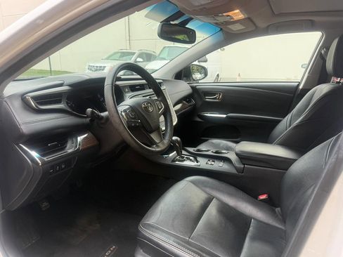 Used 2015 Toyota Avalon XLE Touring image 11