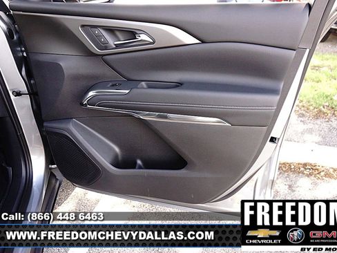 New 2026 Chevrolet Traverse LT w/ LPO, Floor Liner Package FWD image 40