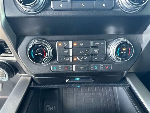 Certified 2020 Ford F350 Platinum image 20