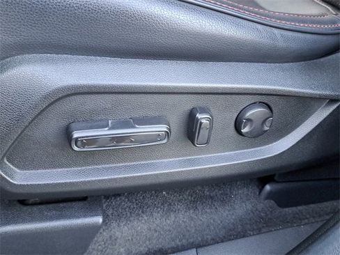 Certified 2025 Honda Pilot Black Edition image 19