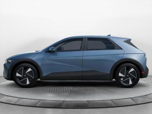 New 2026 Hyundai Ioniq 5 SEL image 3