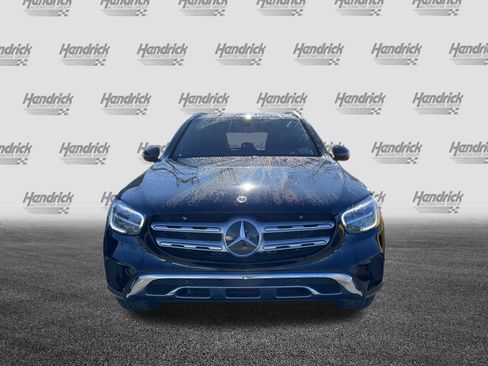 Used 2021 Mercedes-Benz GLC 300 4MATIC image 3