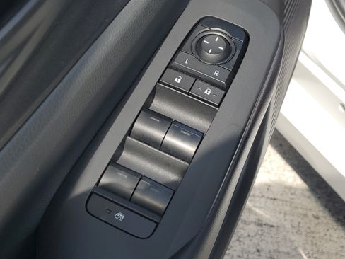 Certified 2024 Toyota Prius LE FWD image 21