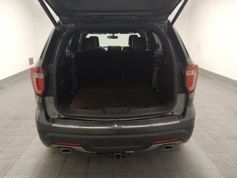 Used 2018 Ford Explorer Limited AWD/4WD image 29