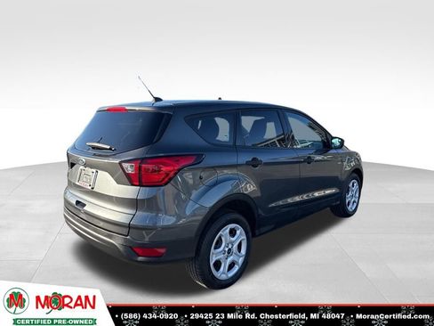 Used 2019 Ford Escape S image 5