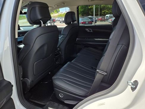 Used 2024 Genesis GV80 2.5T AWD/4WD image 12