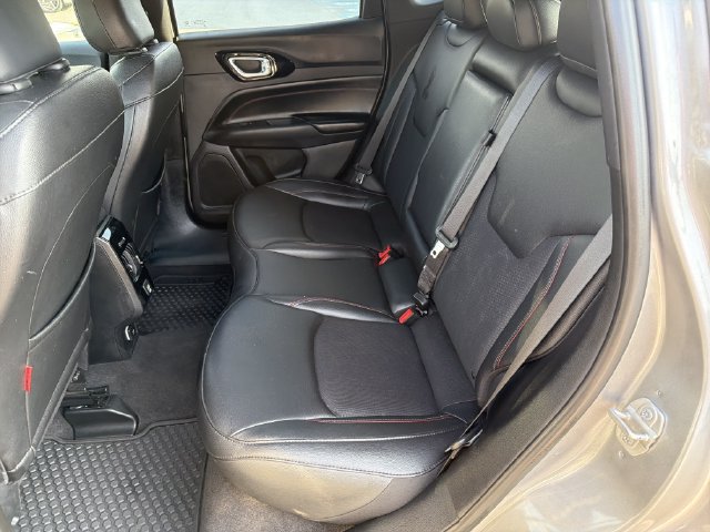 Used 2024 Jeep Compass Trailhawk AWD/4WD image 22