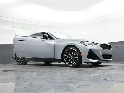 Used 2024 BMW M240i Coupe w/ Premium Package image 39