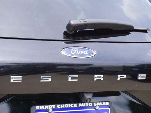 Used 2024 Ford Escape Platinum AWD/4WD image 18