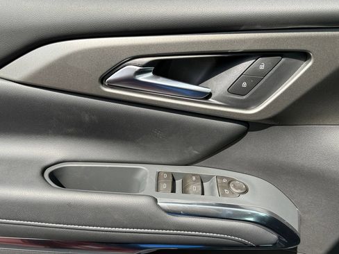 New 2026 Chevrolet Traverse LT w/ Midnight/Sport Edition FWD image 11