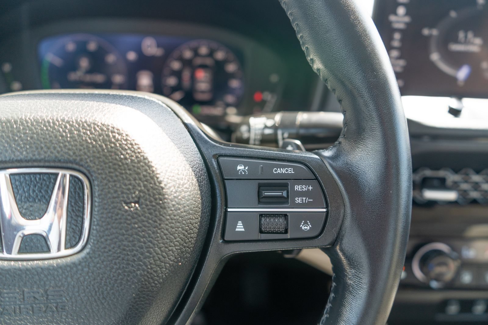 Used 2023 Honda Accord EX-L image 29