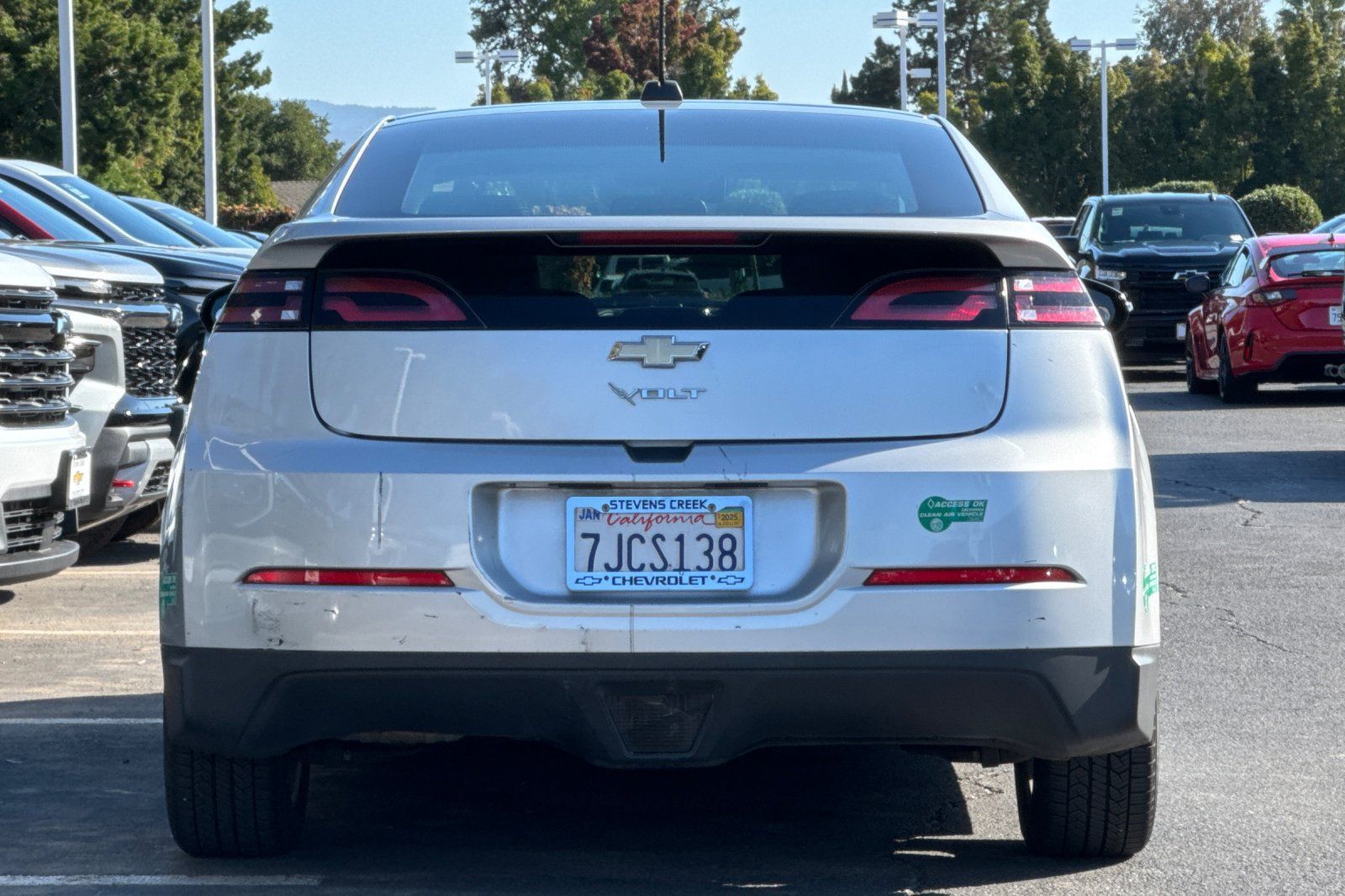Used 2015 Chevrolet Volt Premium w/ Premium Trim Package FWD image 6